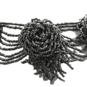 Collar de Shakira con rosas de Shakira