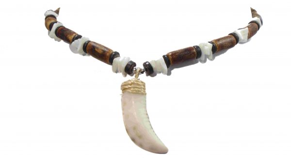 Collar de Colmillo