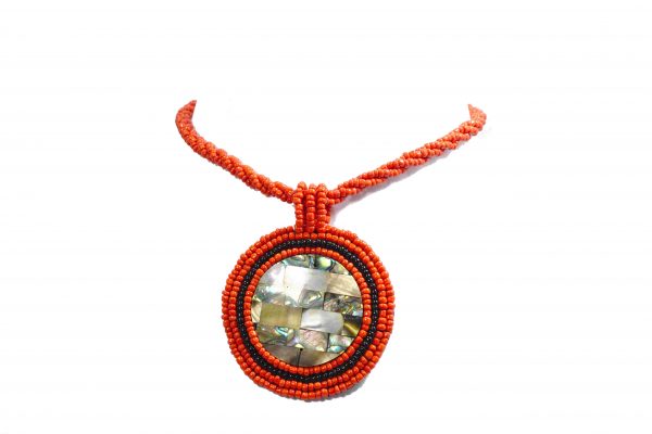 collar de shakira con pendiente